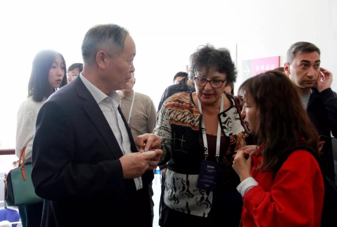盛虹集团董事长_盛虹集团老总女儿图片